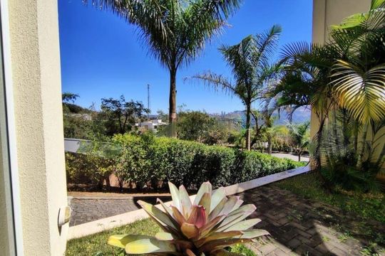 Casa à venda com 5 quartos, 670m² em Quintas do Sol, Nova Lima