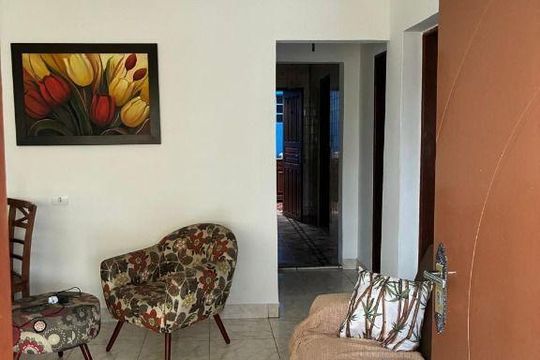 Casa à venda com 6 quartos, 250m² em Jardim Santa Cecilia, Taboão da Serra