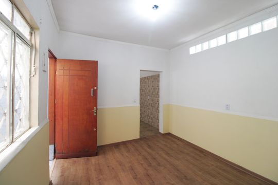 Sala de casa para alugar com 2 quartos, 70m² em Jardim Castro Alves, São Paulo