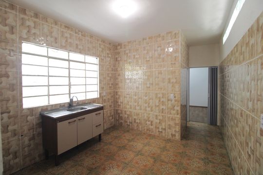 Cozinha de casa para alugar com 2 quartos, 70m² em Jardim Castro Alves, São Paulo