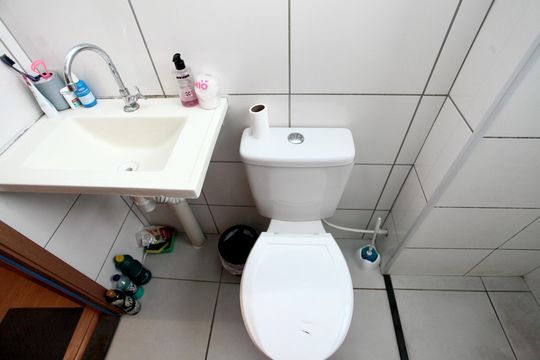 Banheiro Social de apartamento à venda com 2 quartos, 40m² em Tres Barras, Contagem