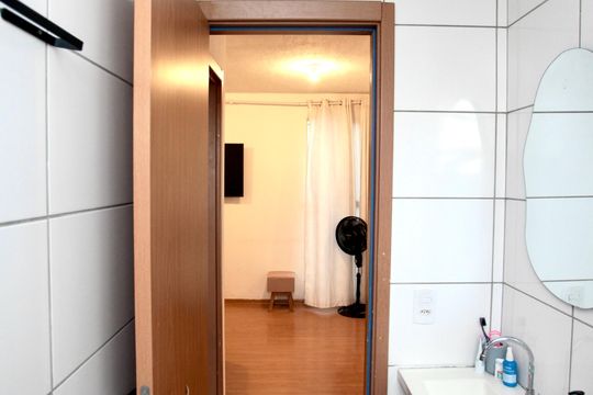 Banheiro Social de apartamento à venda com 2 quartos, 40m² em Tres Barras, Contagem