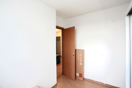 Quarto 2 de apartamento à venda com 2 quartos, 40m² em Tres Barras, Contagem