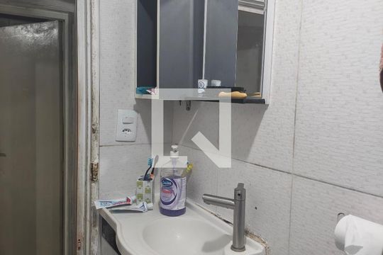 Casa para alugar com 3 quartos, 376m² em Vila Amalia (Zona Norte), São Paulo