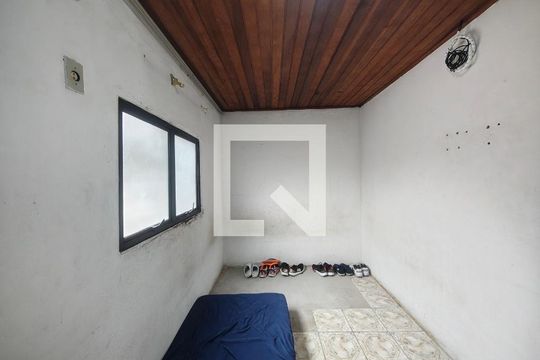 Casa para alugar com 3 quartos, 376m² em Vila Amalia (Zona Norte), São Paulo