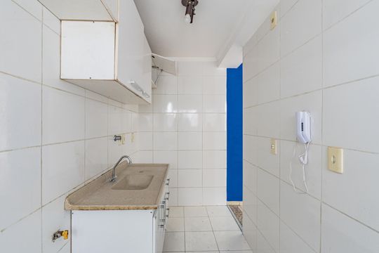 Cozinha de apartamento para alugar com 3 quartos, 58m² em Vila Água Funda, São Paulo