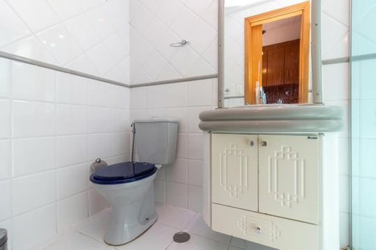Banheiro 1 de apartamento à venda com 2 quartos, 60m² em Santa Teresinha, São Paulo
