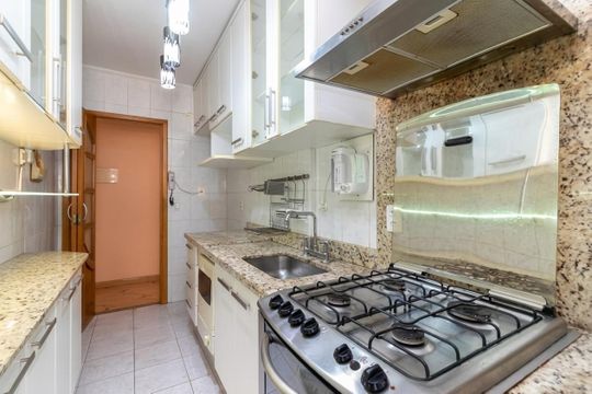 Cozinha de apartamento à venda com 2 quartos, 60m² em Santa Teresinha, São Paulo
