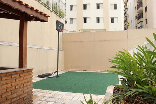 Área externa de apartamento à venda com 2 quartos, 60m² em Santa Teresinha, São Paulo
