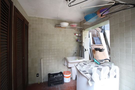 Área de Serviço de casa à venda com 3 quartos, 1320m² em Auxiliadora, Porto Alegre