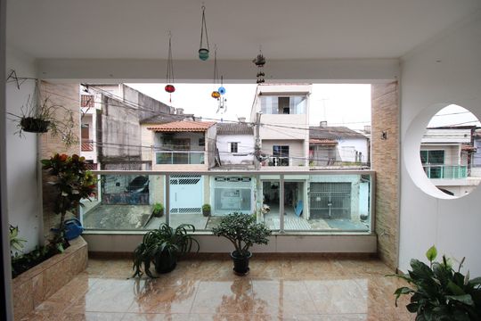 Varanda da Suíte 2 de casa à venda com 5 quartos, 250m² em Jardim Miriam, São Paulo