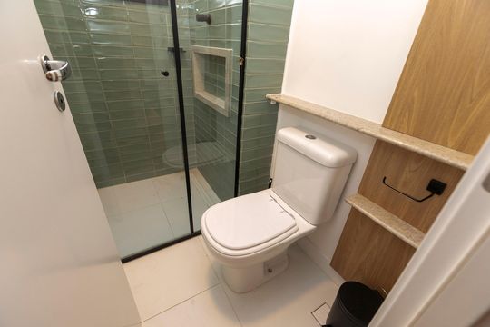BANHEIRO de apartamento à venda com 1 quarto, 43m² em Bosque, Campinas