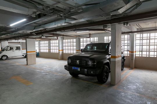 GARAGEM de apartamento à venda com 1 quarto, 43m² em Bosque, Campinas