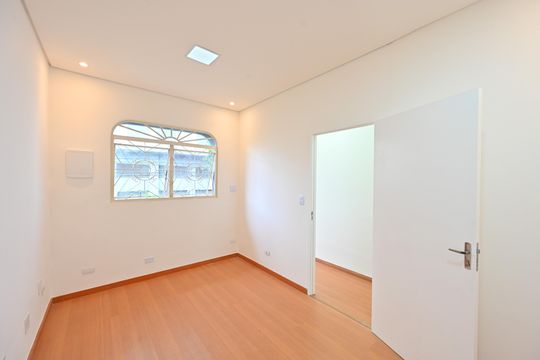 Quarto 1 de casa para alugar com 3 quartos, 100m² em Mirandópolis, São Paulo