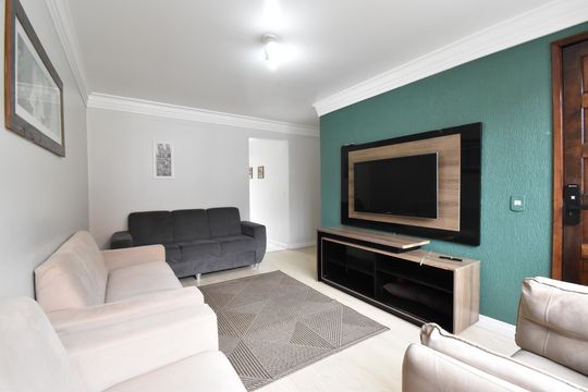 Casa para alugar com 2 quartos, 62m² em Novo Mundo, Curitiba