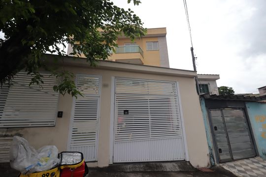 Fachada de apartamento para alugar com 2 quartos, 51m² em Jardim Silvana, Santo André
