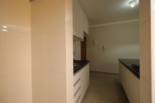 Área de Serviço de apartamento para alugar com 2 quartos, 51m² em Jardim Silvana, Santo André