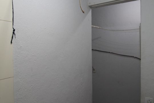 Banheiro de kitnet/studio para alugar com 1 quarto, 30m² em Juliana, Belo Horizonte
