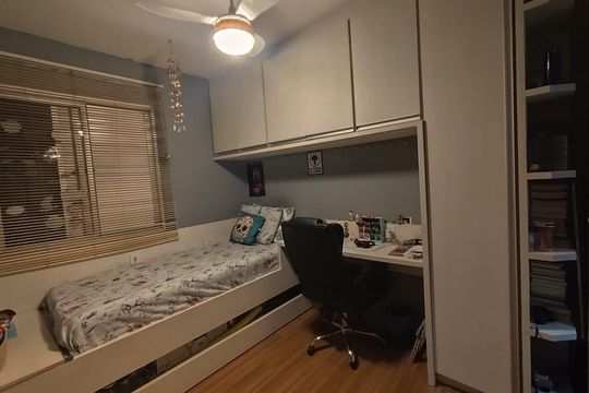 Quarto de apartamento para alugar com 2 quartos, 57m² em Parque das Camelias, Campinas