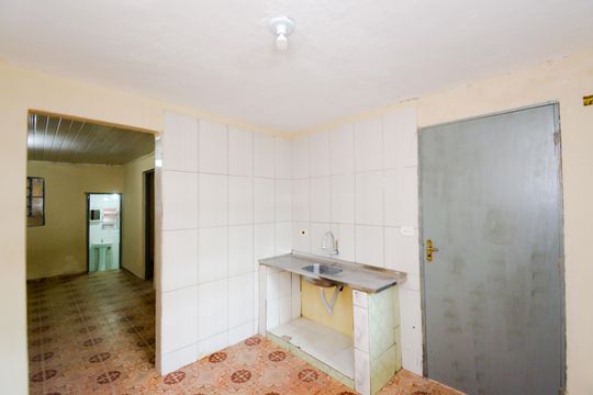 Cozinha de casa para alugar com 1 quarto, 70m² em Jardim Cumbica, Guarulhos