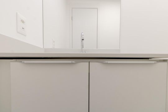 Banheiro quarto 1 de apartamento para alugar com 1 quarto, 24m² em Vila Nova Conceição, São Paulo
