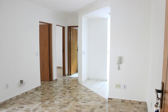 Apartamento para alugar com 2 quartos, 47m² em Jardim Silvestre, Guarulhos