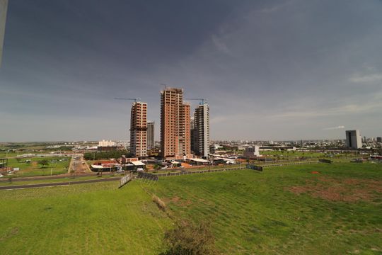 Vista de apartamento para alugar com 2 quartos, 86m² em Jardim Sul, Uberlândia