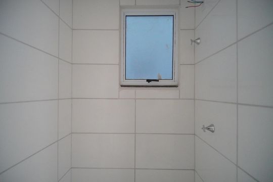 Banheiro de apartamento para alugar com 2 quartos, 44m² em Canudos, Novo Hamburgo