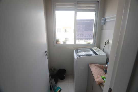 Área de Serviço de apartamento para alugar com 2 quartos, 48m² em Jardim Betânia, Cachoeirinha
