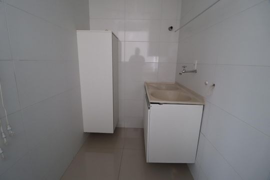 Área de Serviço de apartamento para alugar com 3 quartos, 80m² em Santa Mônica, Uberlândia