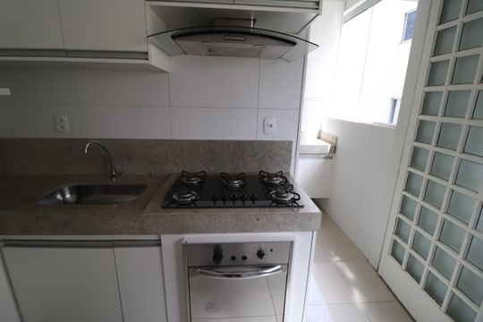 Cozinha de apartamento para alugar com 3 quartos, 80m² em Santa Mônica, Uberlândia