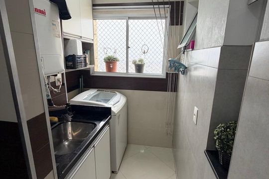 Área de serviço de apartamento à venda com 3 quartos, 67m² em Vila Curuçá, Santo André