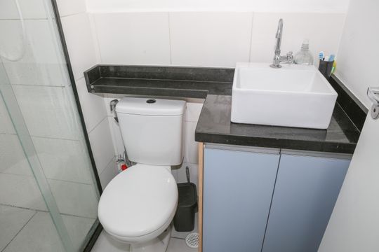 Banheiro de apartamento para alugar com 2 quartos, 40m² em Barra Funda, São Paulo