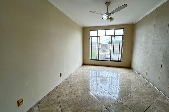 Sala de apartamento para alugar com 2 quartos, 57m² em Bento Ribeiro, Rio de Janeiro