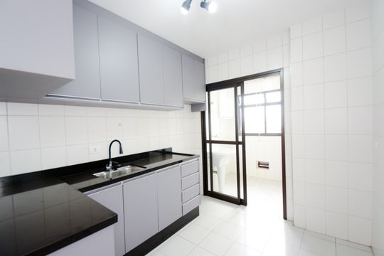 Cozinha de apartamento para alugar com 3 quartos, 62m² em Vila Augusta, Guarulhos