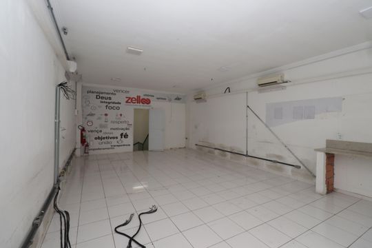 Cozinha de casa para alugar com 5 quartos, 270m² em Penha de França, São Paulo