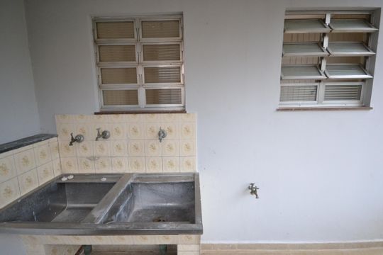 Área de Serviço de casa para alugar com 7 quartos, 600m² em Rio Pequeno, São Paulo