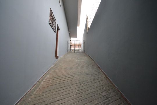 Garagem de casa para alugar com 7 quartos, 600m² em Rio Pequeno, São Paulo