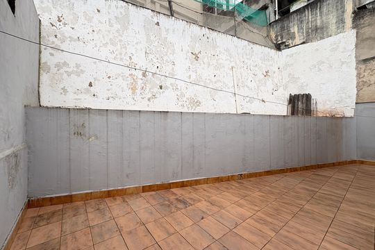 Quintal de casa à venda com 2 quartos, 220m² em Vila Zat, São Paulo