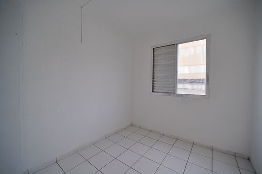 Quarto 1 de apartamento para alugar com 1 quarto, 42m² em Artur Alvim, São Paulo