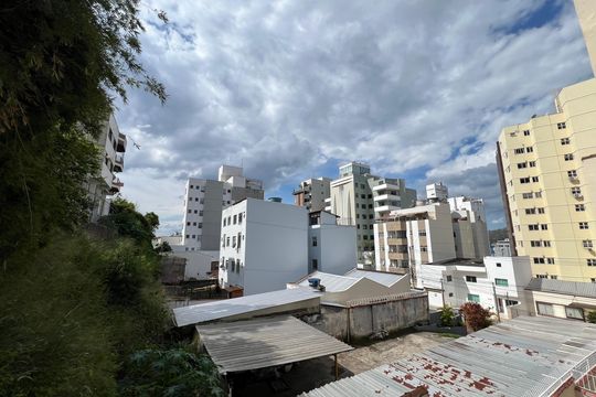Vista da Área de Serviço de apartamento para alugar com 3 quartos, 127m² em Santa Helena, Juiz de Fora