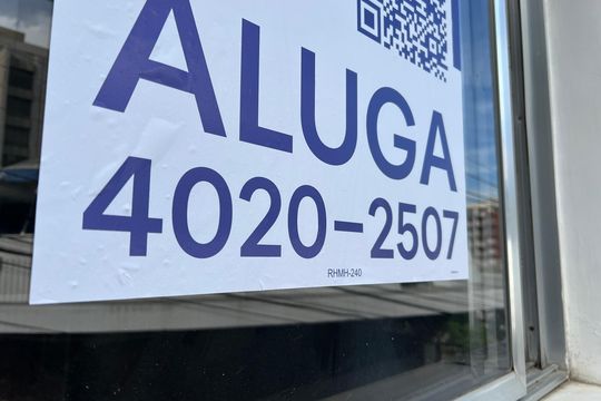 Placa de apartamento para alugar com 3 quartos, 127m² em Santa Helena, Juiz de Fora