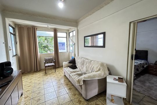 Sala de apartamento à venda com 1 quarto, 50m² em Realengo, Rio de Janeiro