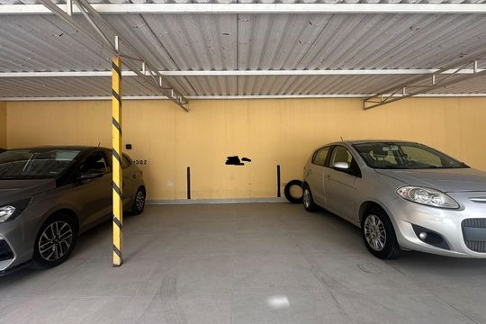 Garagem de apartamento à venda com 2 quartos, 70m² em Santa Efigênia, Belo Horizonte