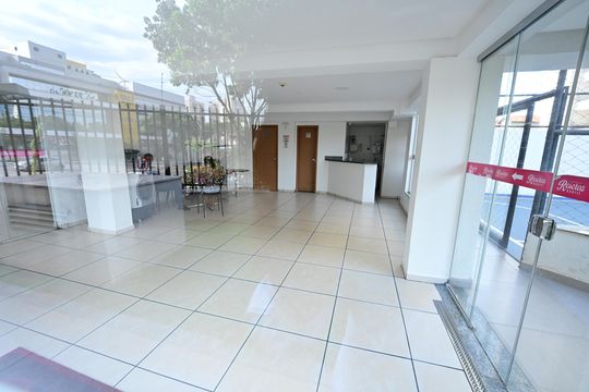 Apartamento para alugar com 2 quartos, 70m² em Vila Rosa, Goiânia