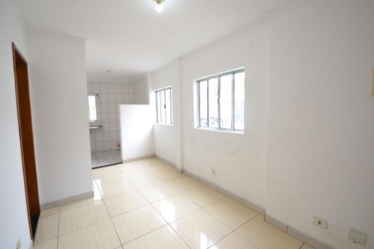 Sala de apartamento para alugar com 2 quartos, 35m² em Vila Dalva, São Paulo