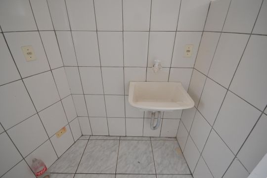 Área de serviço de apartamento para alugar com 2 quartos, 35m² em Vila Dalva, São Paulo