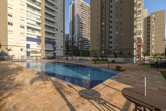 piscina_3 de apartamento para alugar com 3 quartos, 94m² em Vila Gumercindo, São Paulo