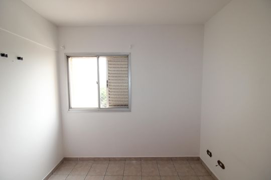 Quarto 1 de apartamento à venda com 2 quartos, 60m² em Vila Pauliceia, São Paulo