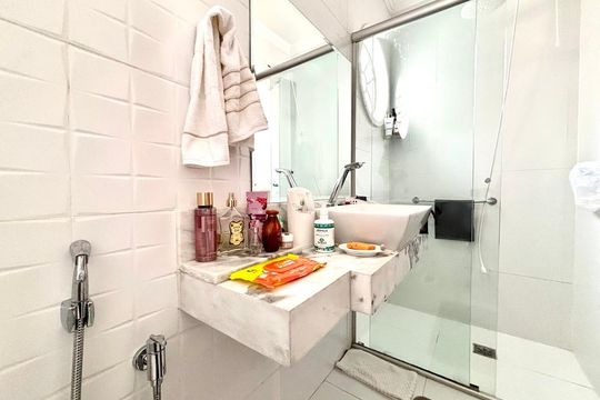 Apartamento à venda com 4 quartos, 140m² em Santo Antônio, Belo Horizonte